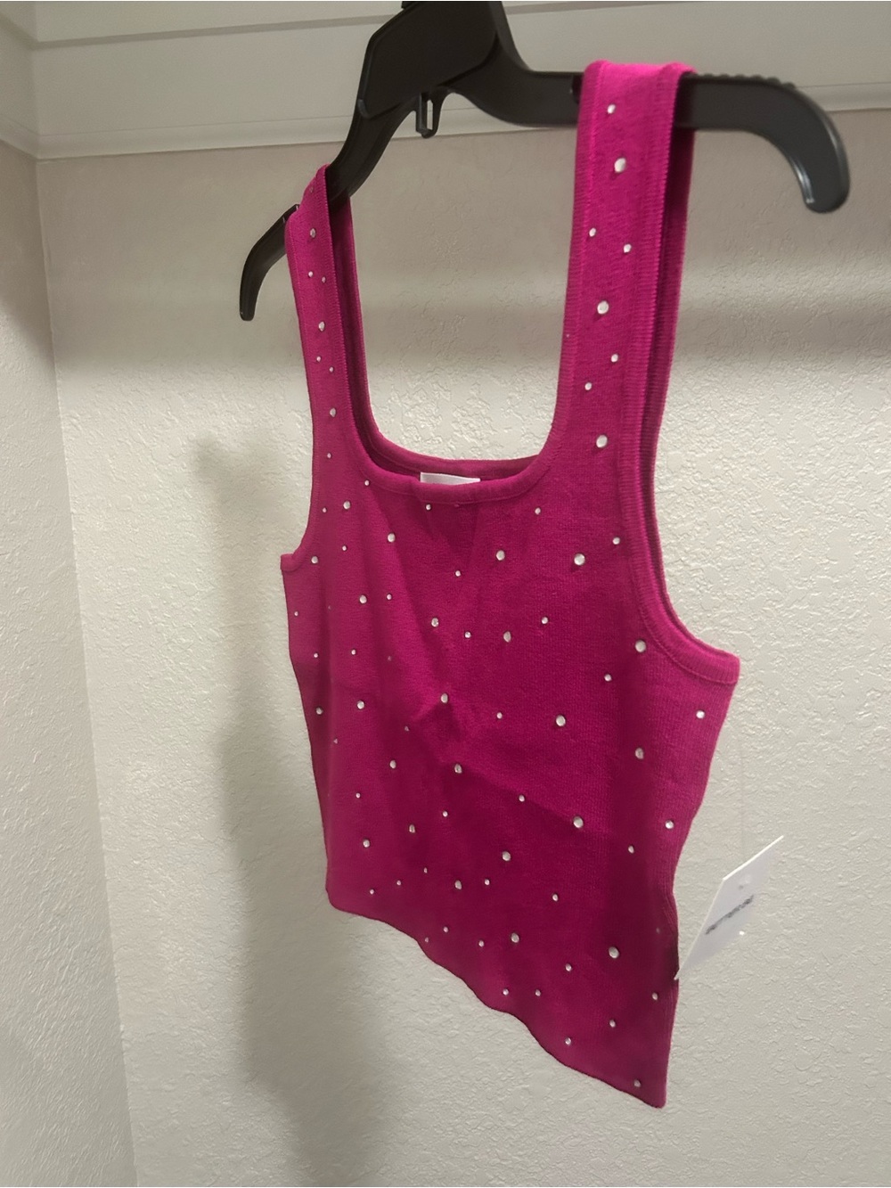 🌷🩷🦩Magenta Rhinestone Tank Top  🌸👛👚 - Picture 3 of 6